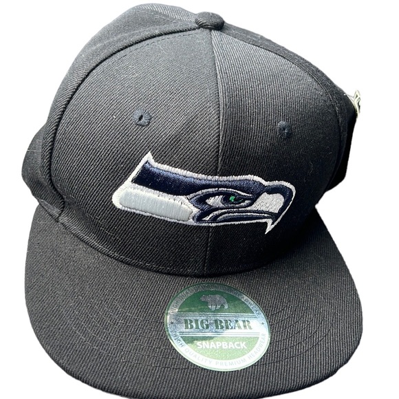 NWT Men’s Seattle Seahawks SnapBack Hat - Picture 1 of 9
